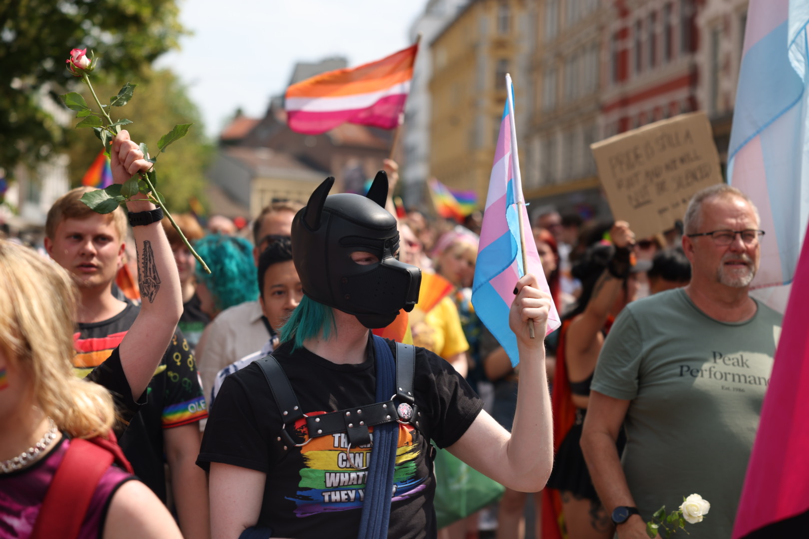 PRIDE-ANGREPET – refleksjoner over en ikke uventet tragedie, showet fortsetter